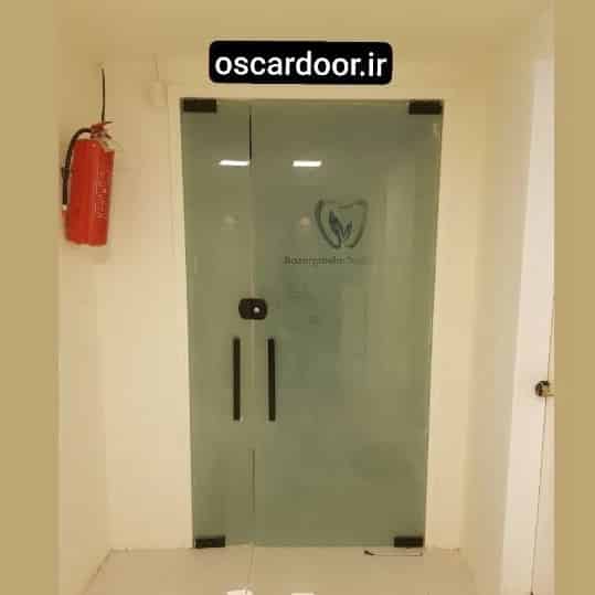 درب استپی با شیشه سکوریت سند بلاست